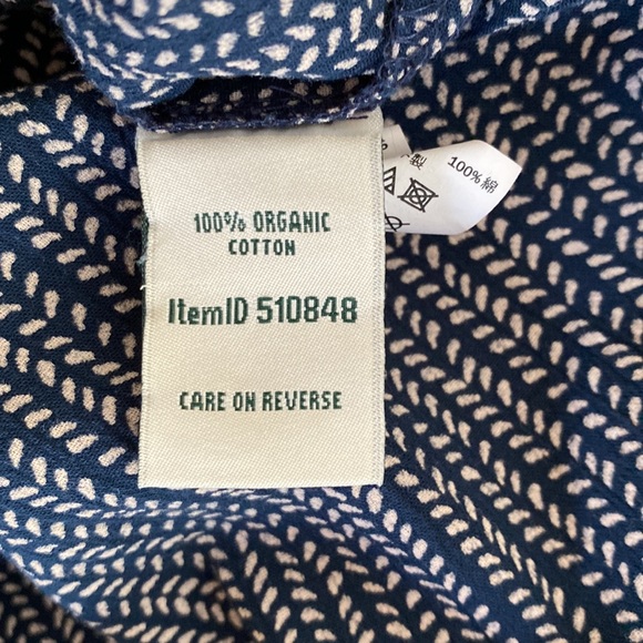 L.L. Bean button-down blouse 100% cotton small - Picture 6 of 9